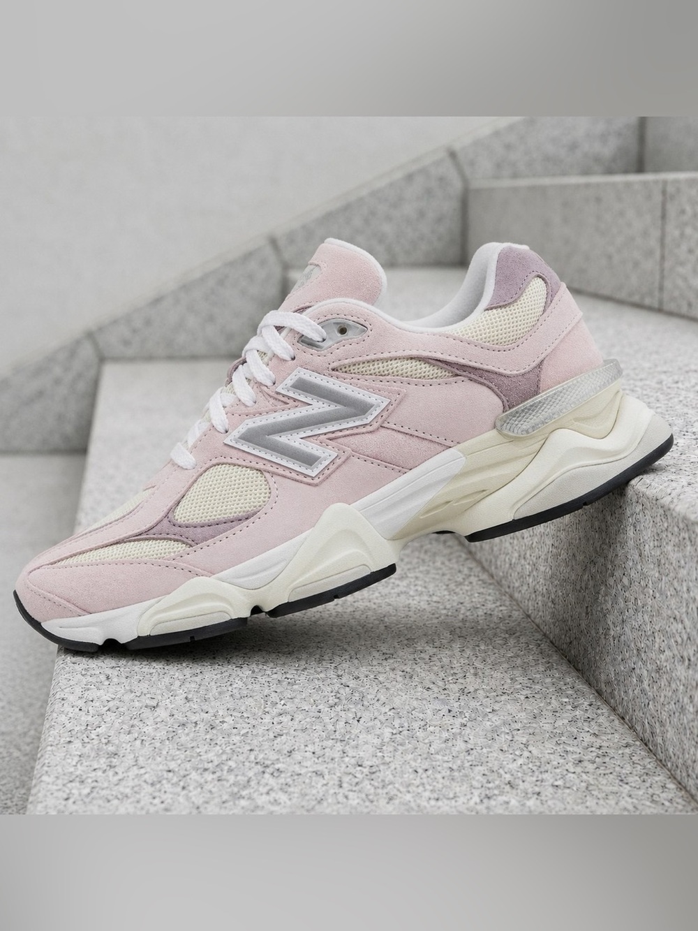 New Balance Women's Pink New Balance 9060 Rose Sugar Angora U9060LBC Women's New